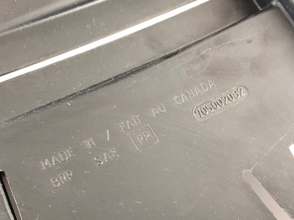 Can On The Spyder SM5 [2009] - Cladding světlomety na kokpitu Cladding