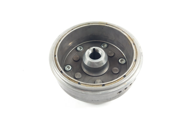 Honda NTV 650 RC33 - Flywheel