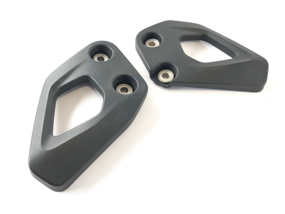 BMW R 1200 GS LC [2016] - Deflektor Heele na levém a pravém patě.