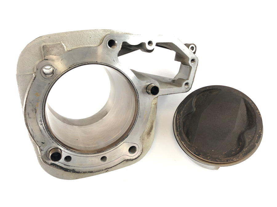 BMW R 1150 GS [2000]  - 左侧有活塞的气缸