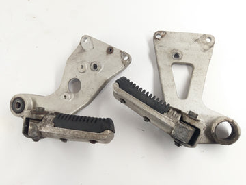 Suzuki GSXR 1100 GV73A [1992] - Footrests of Soccer Foot s držákem