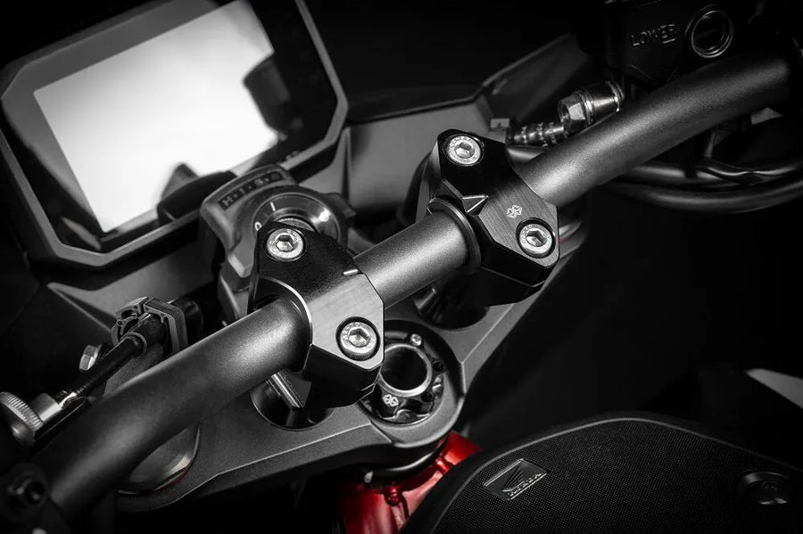 honda cb 750 Hornet [GILLES TOOLING] — 2D.GT Lenkererhöhungen