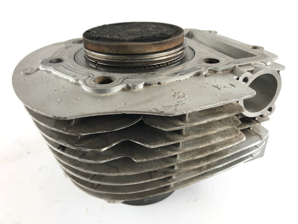 Yamaha XV 750 Virago [1991] - цилиндр с поршнями