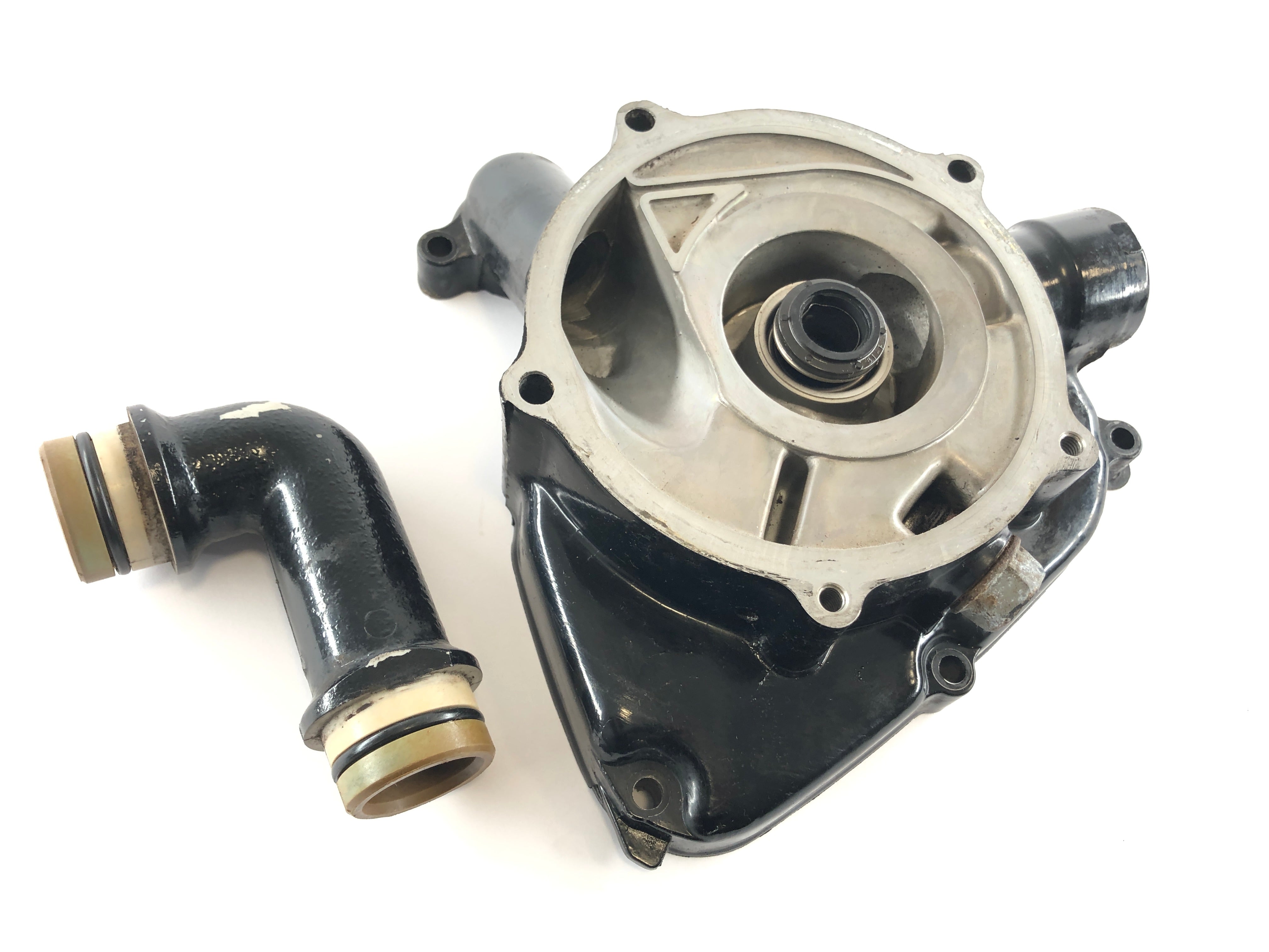 Yamaha V-Max 1200 2LT [1994] - Water pump housing