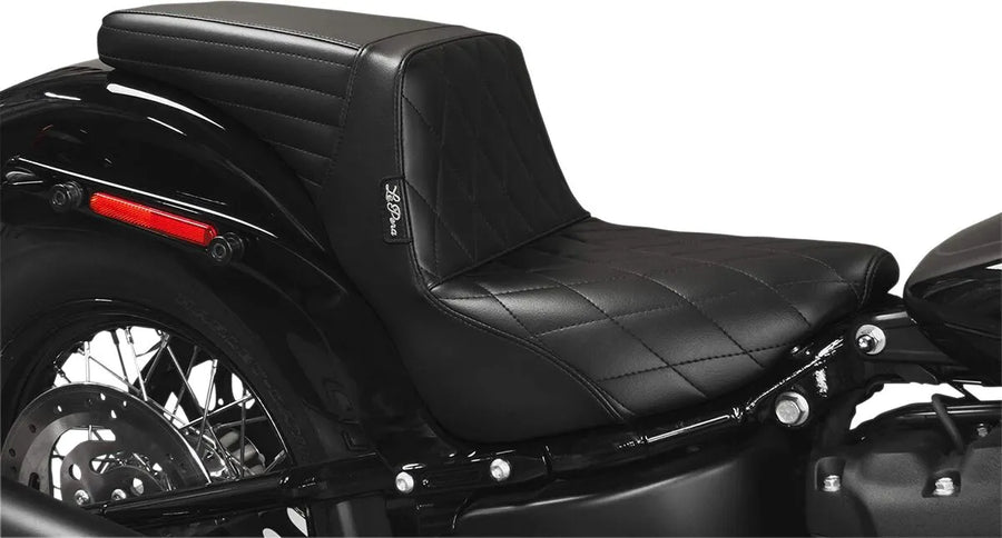 Harley-Davidson Street Bob [LE PERA] – Kickflip Seat