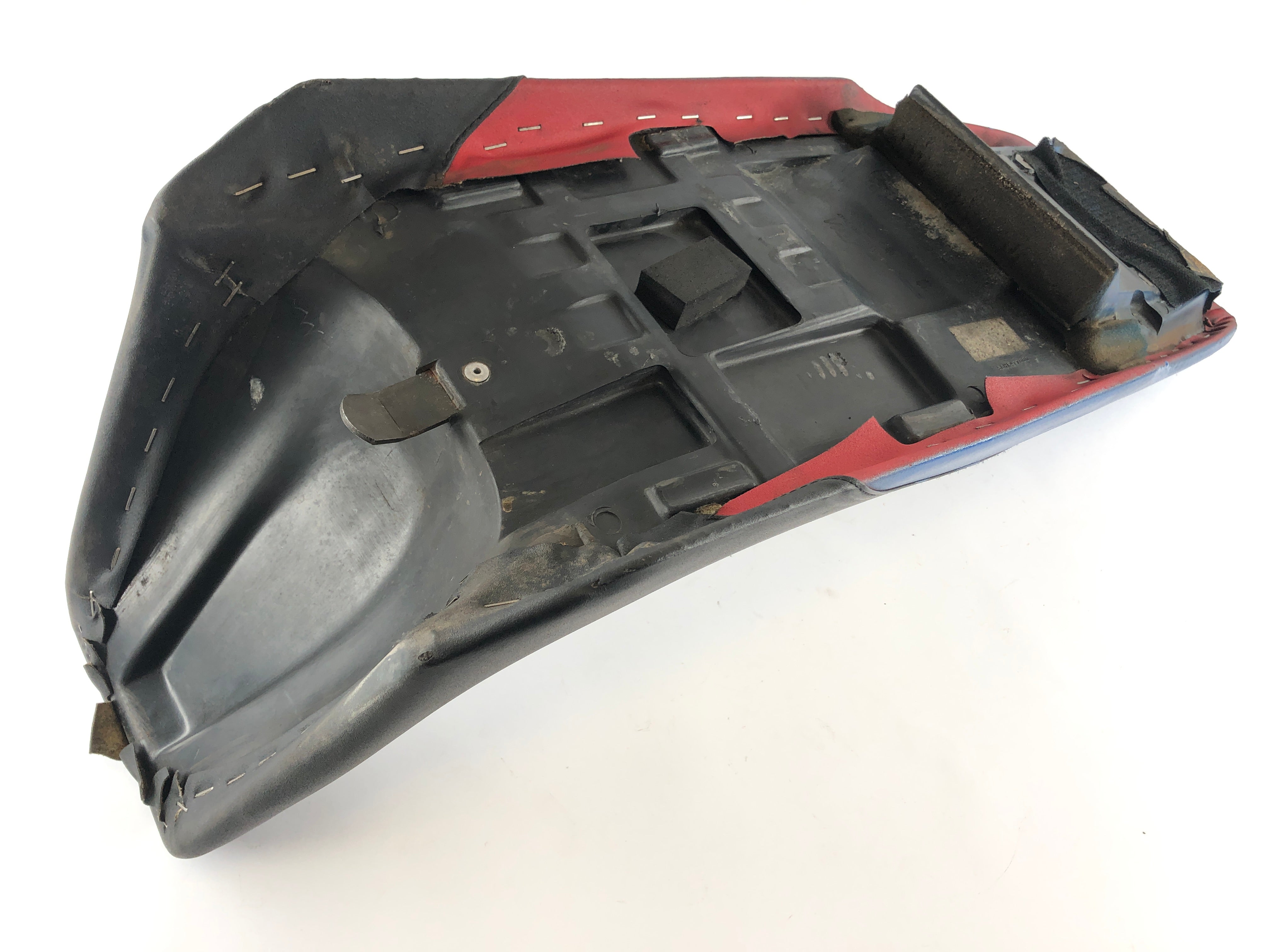 Yamaha TT 600 R DJ01 [2000] - Seat bench bracket rear defective