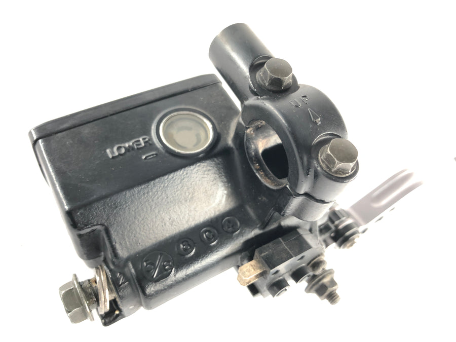 Suzuki DL 1000 V-Strom [2006] - Pumpa prednje kočnice, poluga ručne kočnice s ručkom kočnice