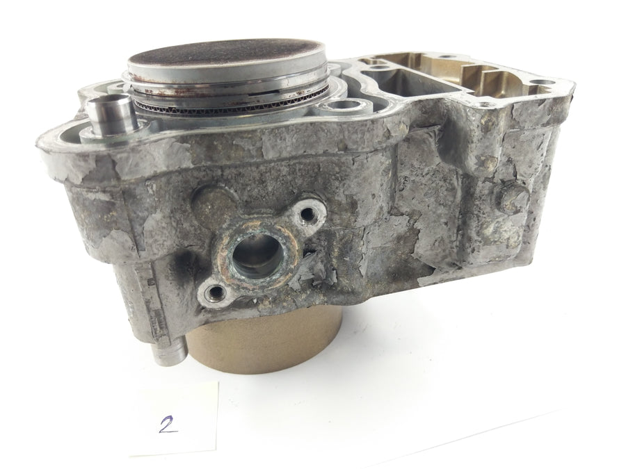 Honda Africa Twin XRV 650 RD03 [1989] - Cylinder with piston