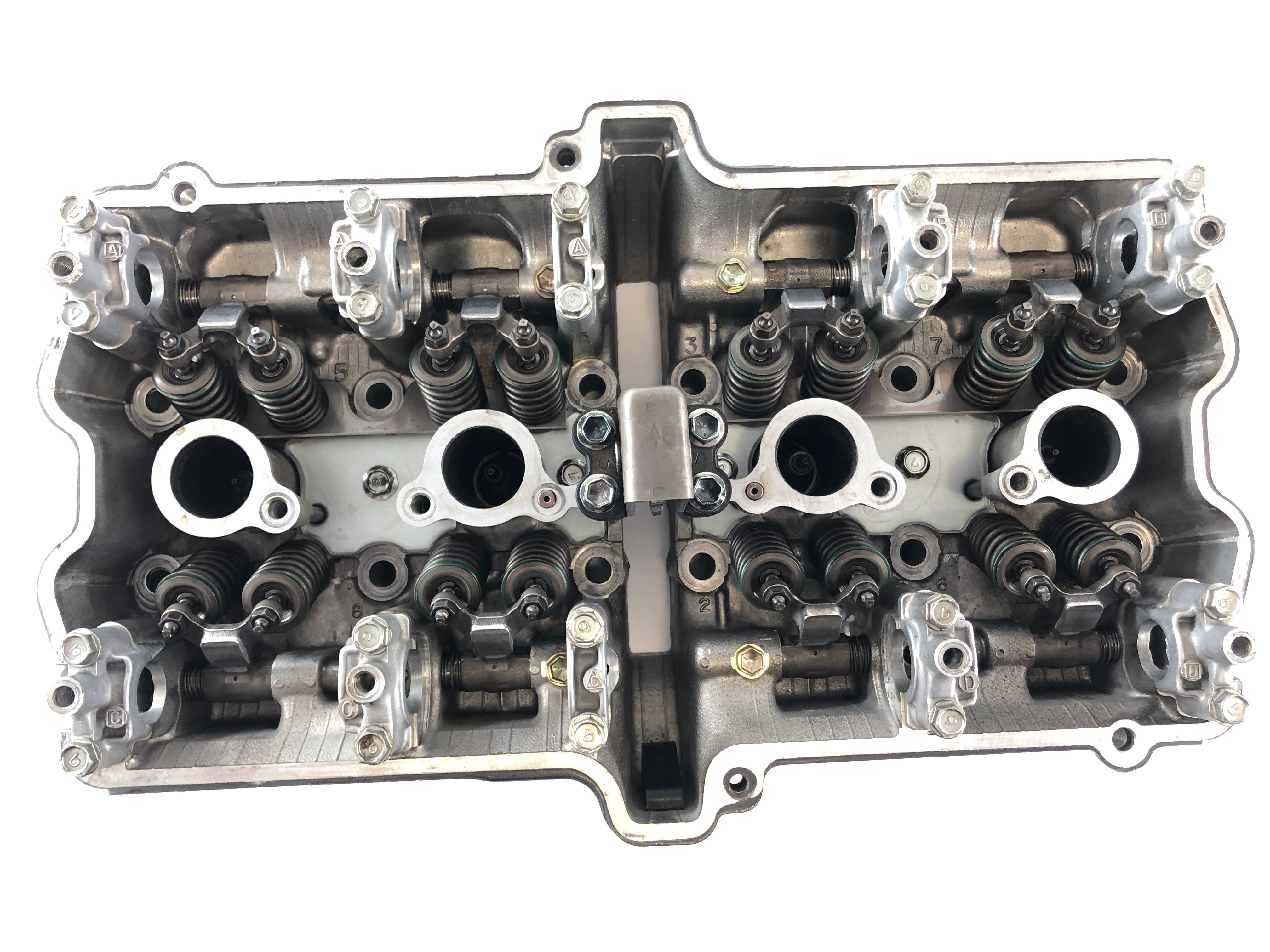 Suzuki GSX-R 1100 GV73B [1991] - Cylinder head