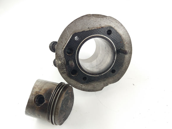 BMW R75/5 [1973] - Sylinder med stempler