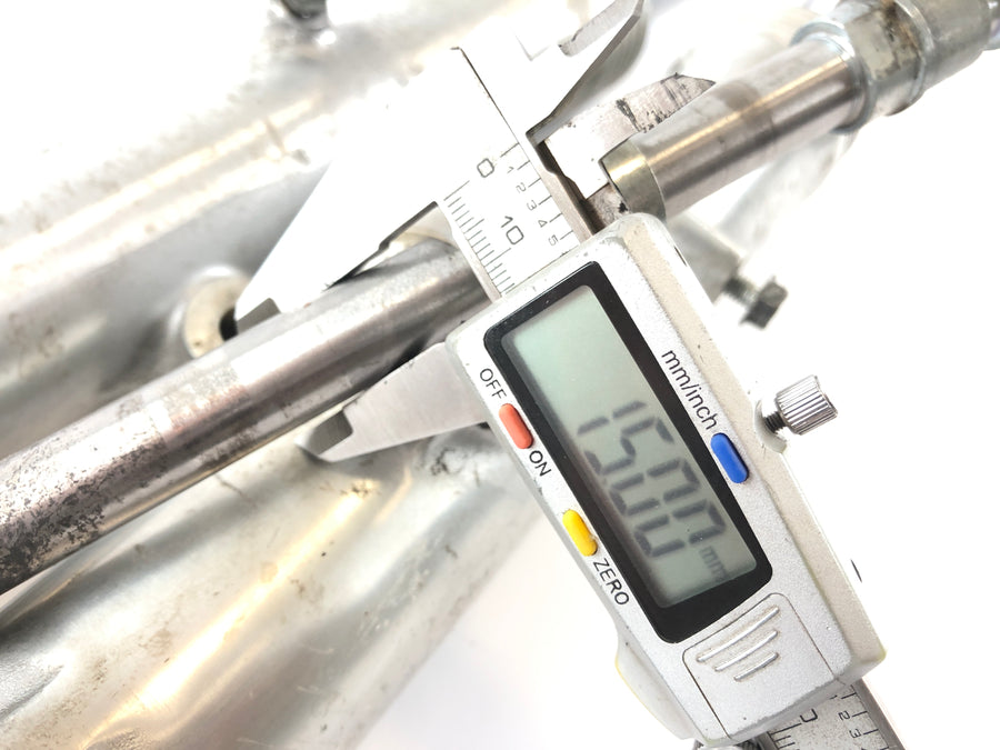 Honda GL 1000 Goldwing GL1 [1977] - Габель Телегель с оси