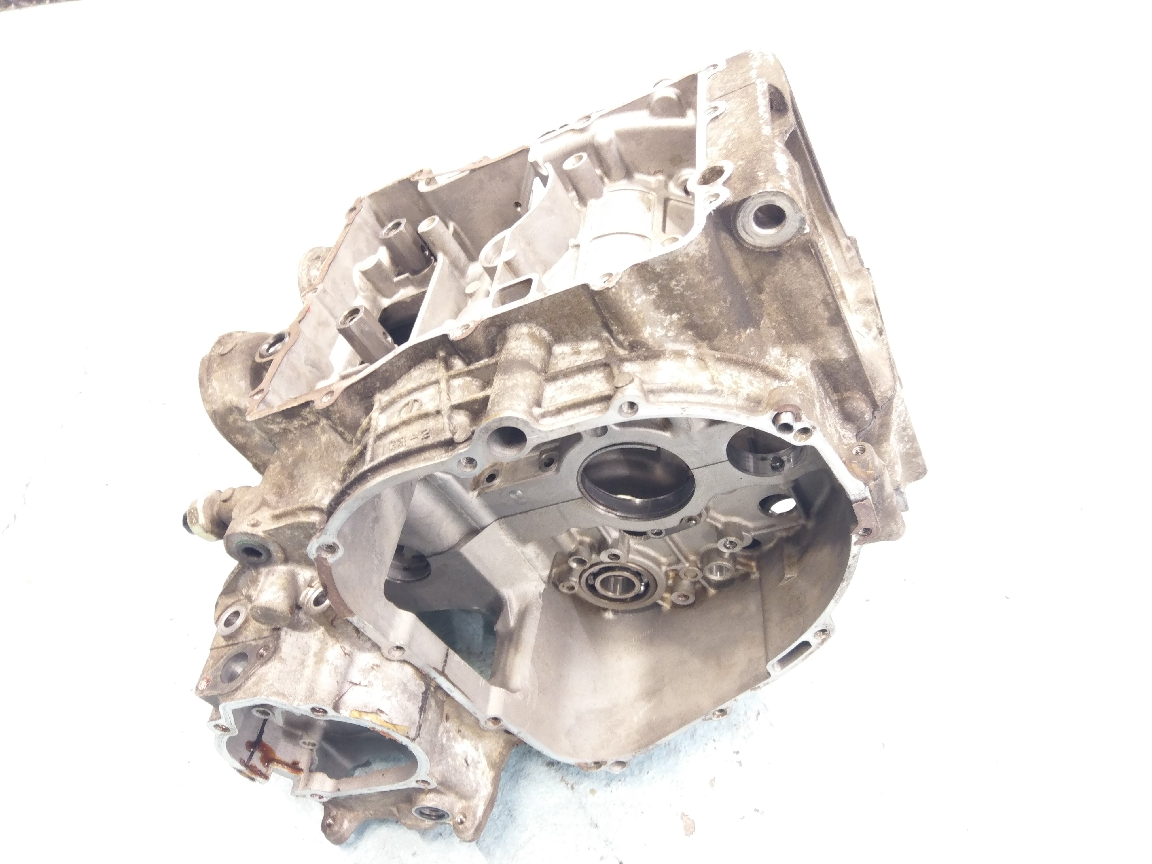 Kawasaki ZX9-R ZX900B [1996] - Engine housing empty housing