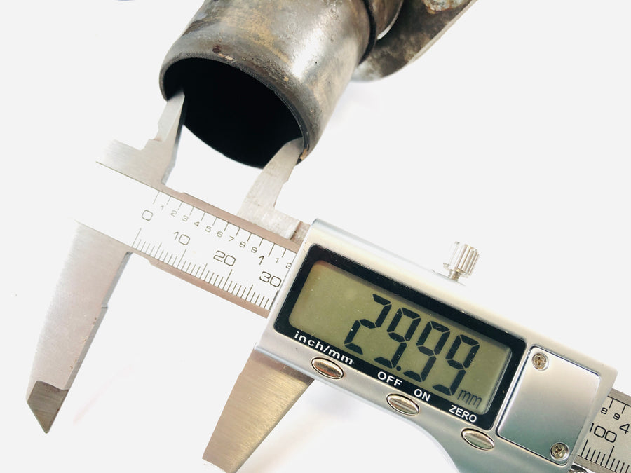 Yamaha XJR 1200 4pu [1995] - Výfuk s rozmanitým