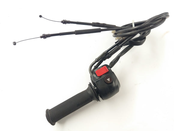 Moto Guzzi Norge 1200 [2008] - Treno a gas con i raccordi per manubrio con treno Bowden a destra