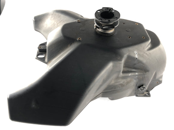 Moto Guzzi Stelvio 1200 8V [2011] - Benzínový tank