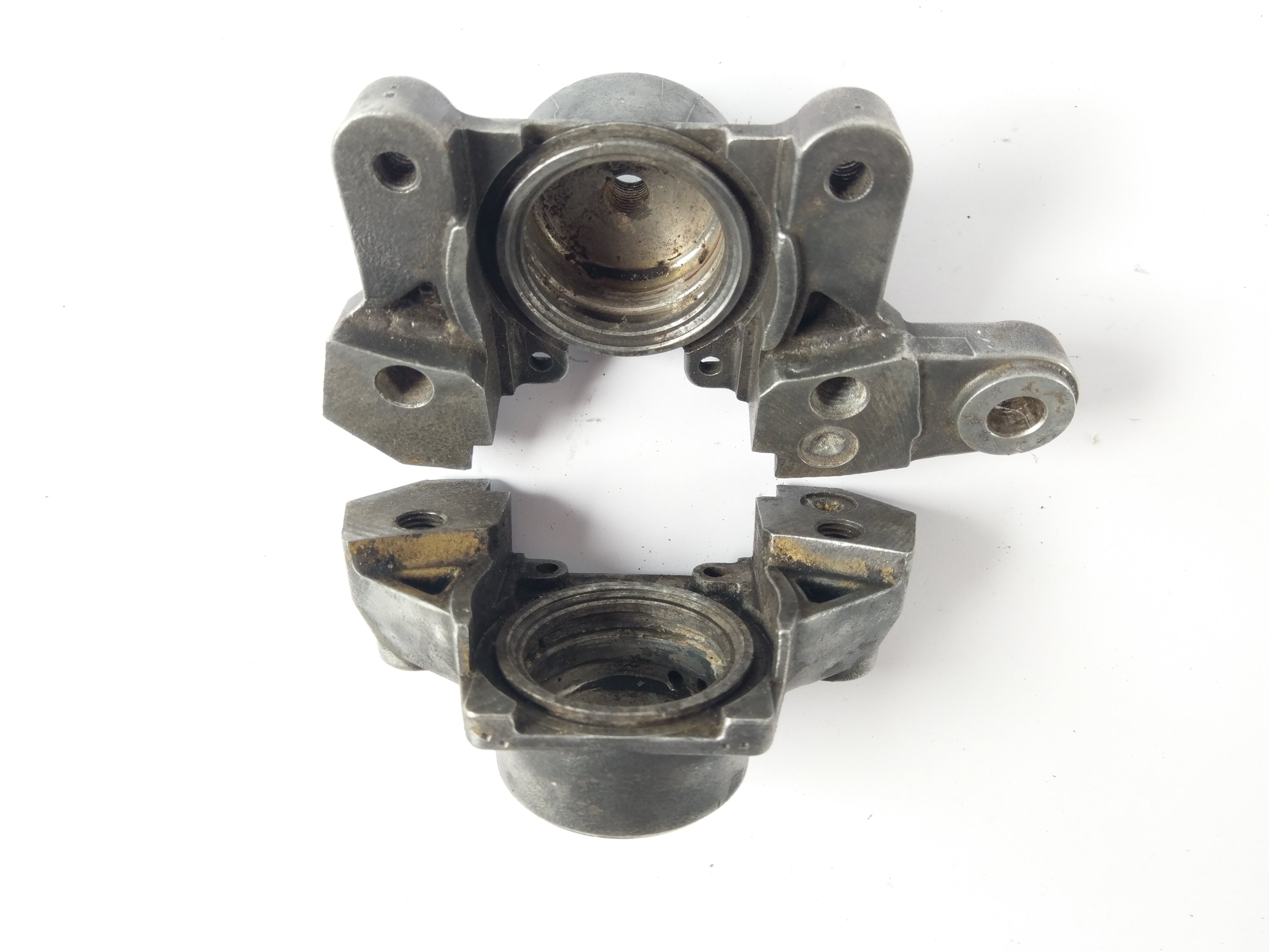 Suzuki RG 250 Gamma GJ21D - brake caliper housing