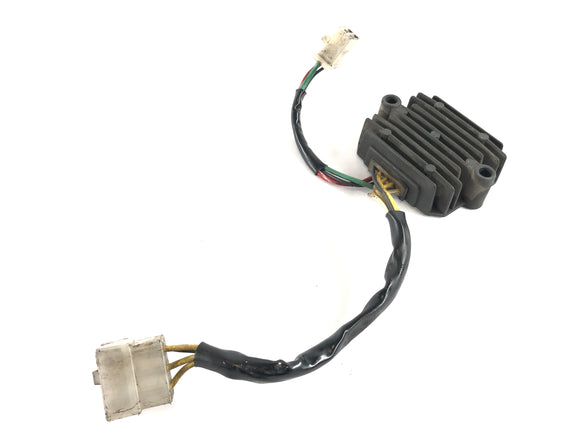 Honda CB 900 F SC01 [1981] - Regulador