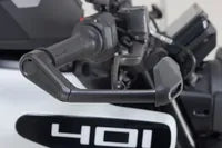 Svartpilen 401 [SW-MOTECH] – Hebelschützer mit Windschutz