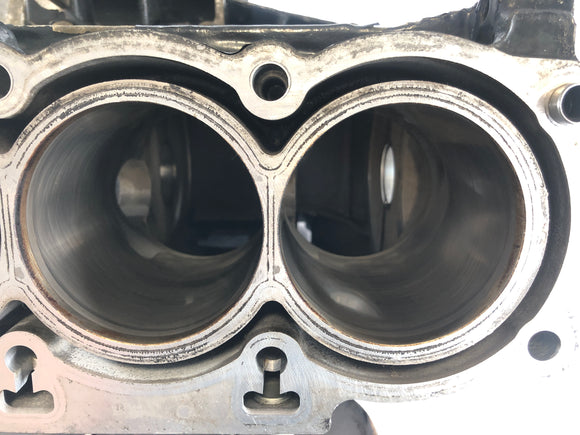 BMW K 1300 S K12S [2009] - Motorské pouzdro prázdného krytu s písty