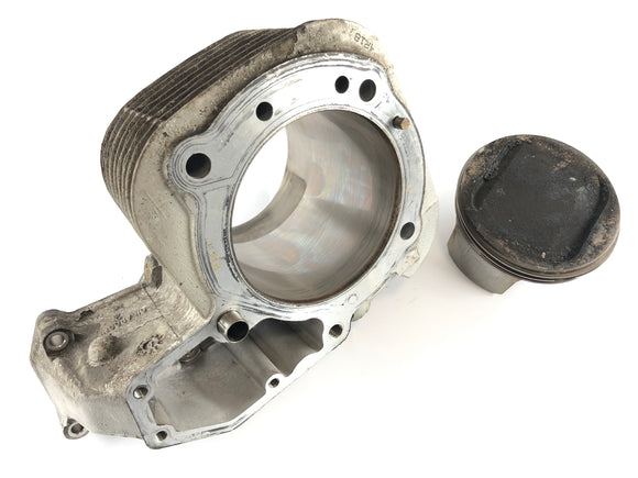 BMW R 1200 GS [2004] - Цилиндр с поршнем