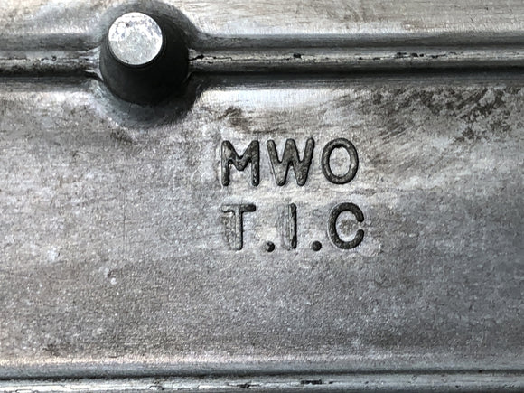 Honda CBR 900 RR SC28 [1994] - крышка нефтяной поддоны ниже