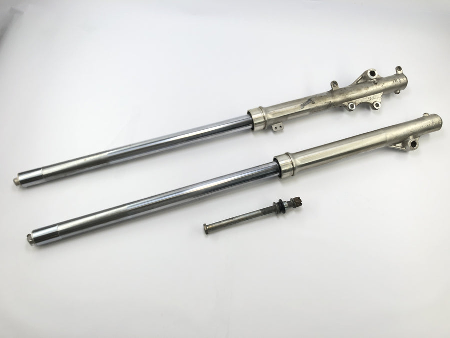 Yamaha XT 350 3YT / 55V [1990] - Haarukka Telegabel akselilla