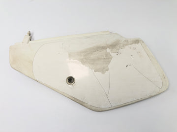 Suzuki DR 350 SK42B [1991] - Сторонная облицовка левой облицовочной крышкой