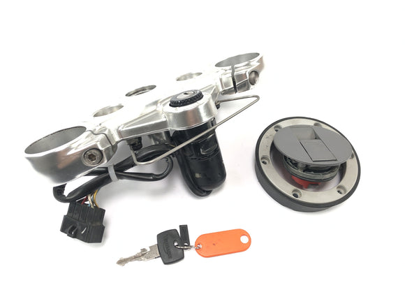 Triumph Speed Triple 1050 515NJ [2007] - Zestaw zamków z mostkiem widelca