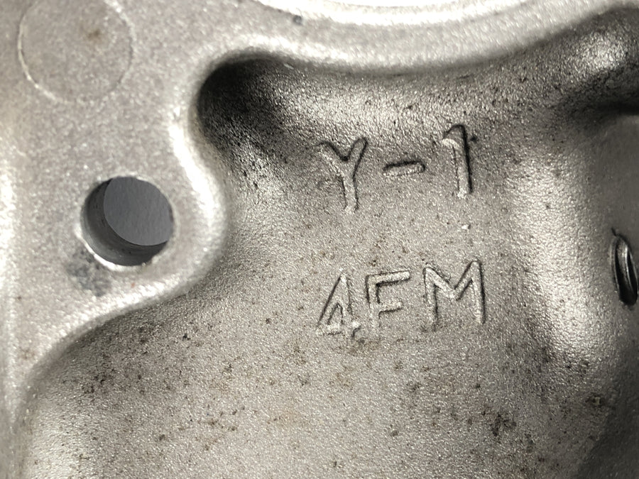 Yamaha YZF 750 R 4HN [1996] - Locksmith con ponte forcella sopra il coperchio del serbatoio del blocco di accensione e serbatoio
