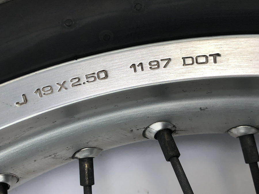 Triumph Tiger 900 T400 [1998] - etupyörän vanne 2,50 x 19"