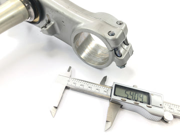 本田 CBR 1000 RR SC57 [2006]-下叉桥转向头 桥转向头轴 - 0