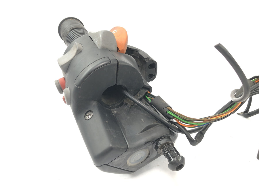 BMW R 1150 GS R21 [2002] - 制动泵油门车把开关右侧带加热手柄