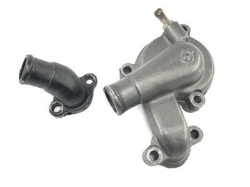 Husqvarna TE 610 H6 8AE [TE 570 H7] - Wasserpumpendeckel Kühlmittelpumpengehäuse mit Kühlmittelflansch