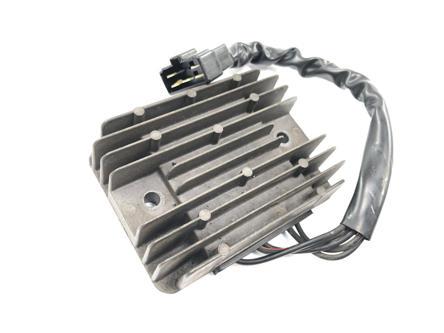 Triumph Bonneville T100 986MF [2012] - Spanningsregelaar Gelijkrichterregelaar