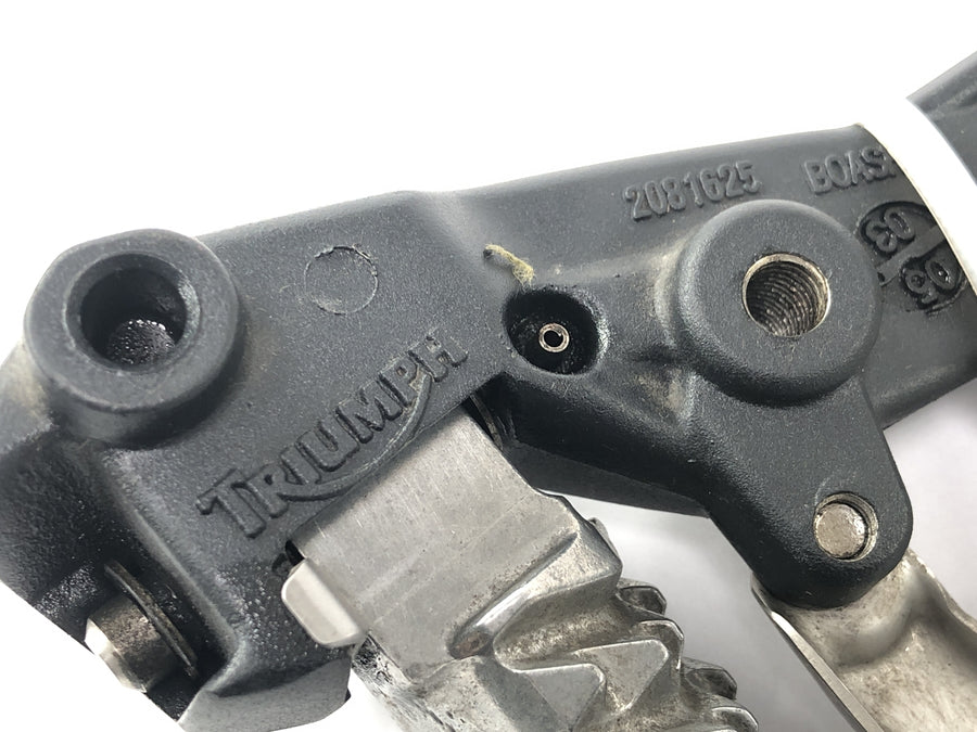 Triumph Sprint ST 1050 [2005] - Soziusfußraste rechts mit Halter Fußraste Beifahrer