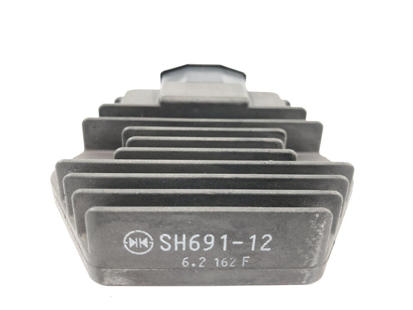 SWM SM 125 R [2018] - Spannungsregler Gleichrichter Regler Lichtmaschinenregler