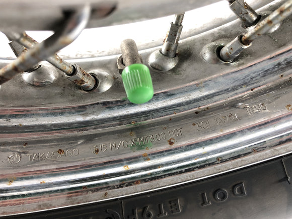 Kawasaki VN 1500 A [1995] - Rim Wheel trasero detrás de Takasago J 3.00 X15 Dunlop K425a 150 90 15