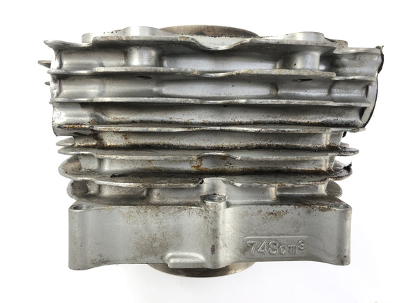 Yamaha XV 750 5G5 [1982] - цилиндр с поршнями сзади