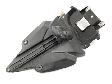 Moto Guzzi Stelvio 1200 4V [2009] - Kennzeichenhalter mit Kennzeichenleuchte