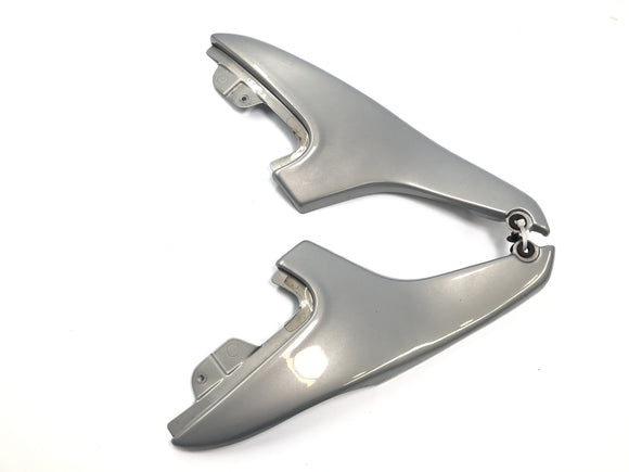 BMW R 1200 CL K30 [2003]  - 左右のフレームのクラッディングのクラッディングの側面部分のcladdingの開口部