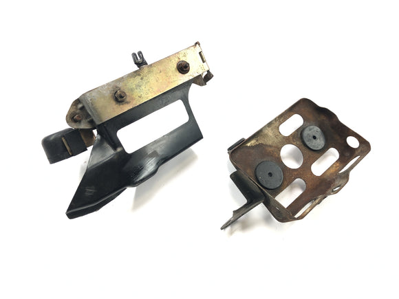 Honda FT 500 PC07 [1983] - Akkukotelon akkutelineen akun pidike