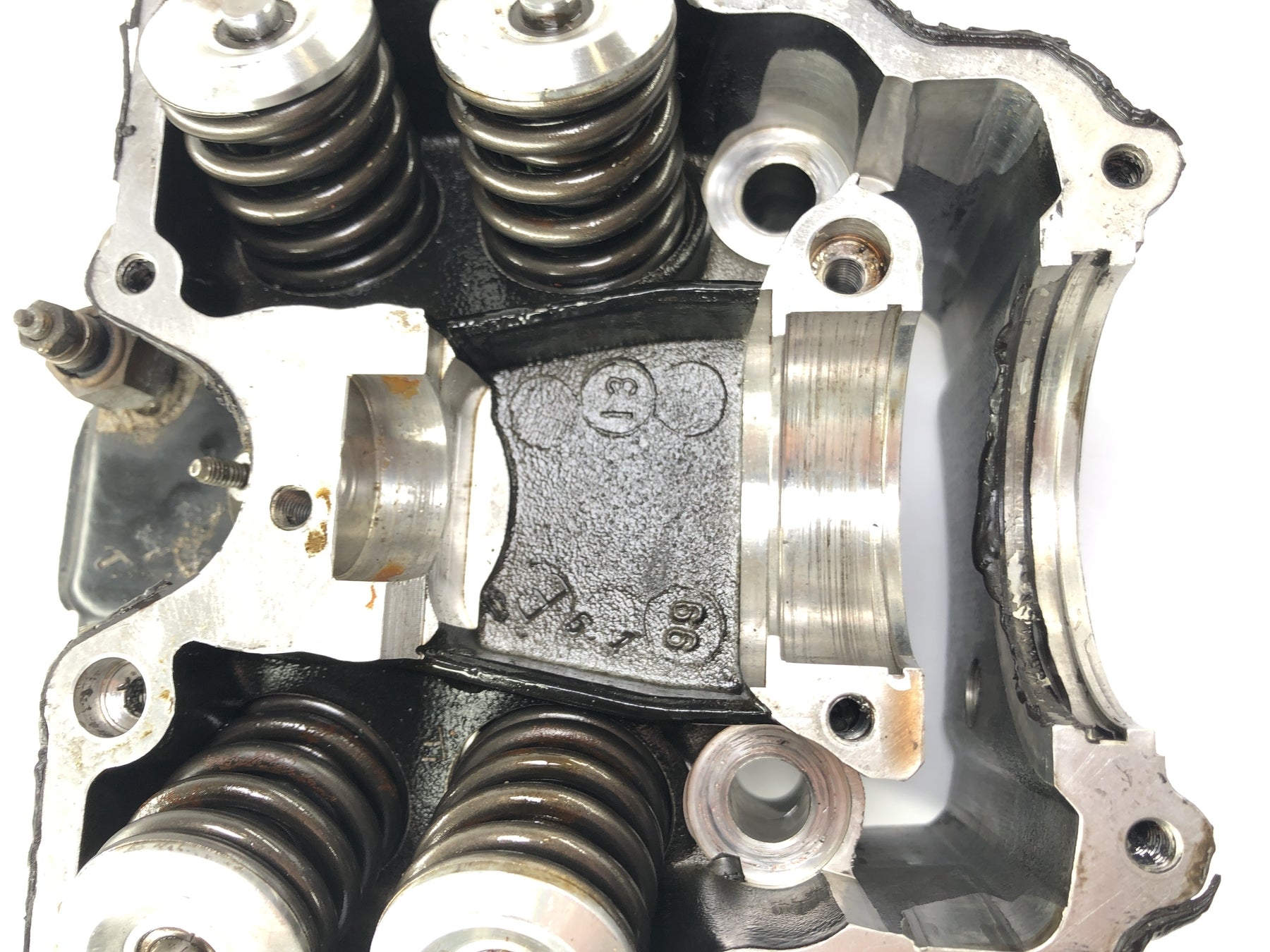 KTM 640 LC4 Adventure [2000] - Cylinder head