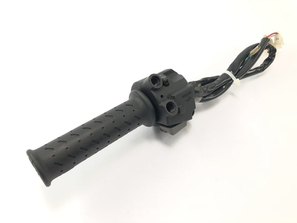 Aprilia RST 1000 Futura [2002] - Stuurfittingstandschakelaar aan de rechterkant met een greepgreep roterende handgreep