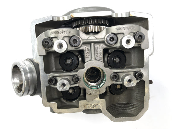 KTM 950 SM LC8 [2008] - Głowa cylindra z przodu