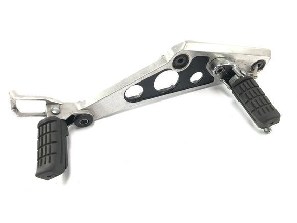 Honda CBX 750 RC17 [1984] - Jalantuen järjestelmän oikea jalkatuki