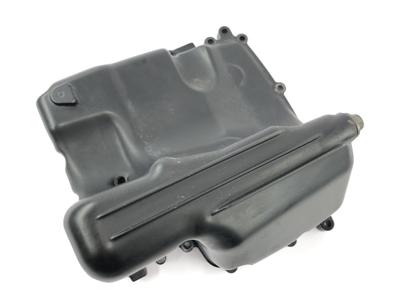 Triumph Street Triple R 675 D67ld [2010]  - オイルパンエンジンの蓋