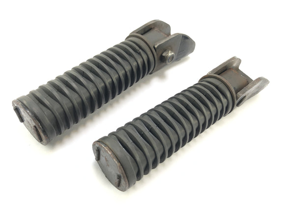 Honda CB 650 RC03 [1981] - Pedias fotstøtter til venstre og høyre