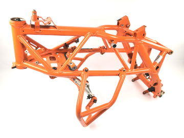 KTM Duke 690 A3 [2012] - Ramhuvudramchassi med papper