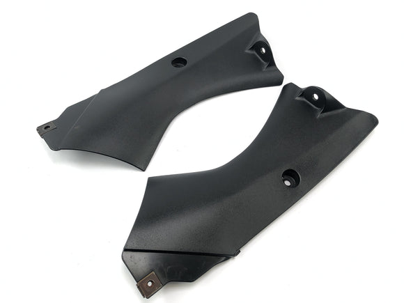 Triumph Daytona 955i T595N [2003] - Cockpitinnenverkleidung Verkleidung Seitenverkleidung