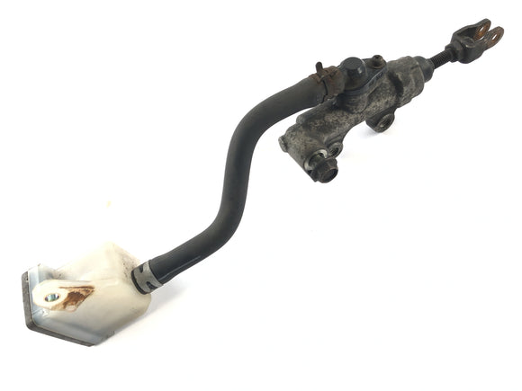 スズキGSF 1200 S Bandit WVA9 [2003]  - 後ろのブレーキポンプ